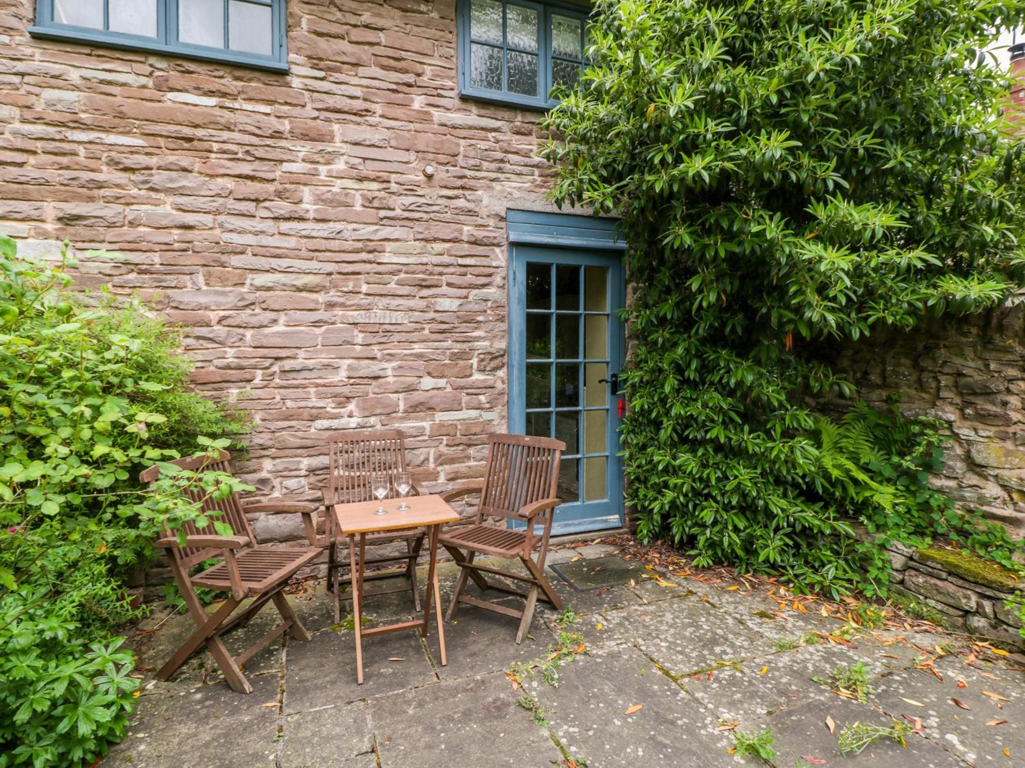 Yew Tree Cottage Лиоминстър Екстериор снимка